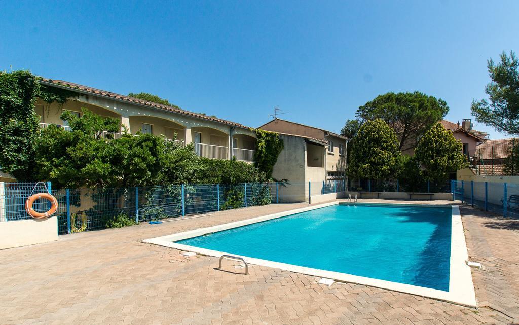 Ymca Villeneuve Les Avignon Hotel Exterior photo
